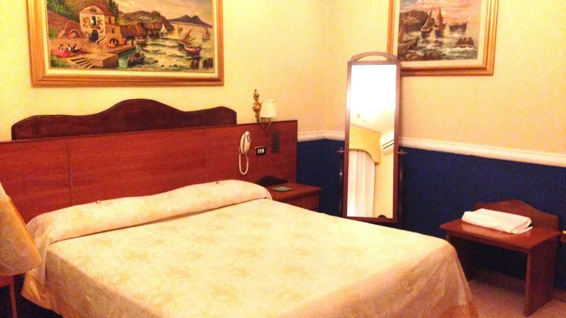 Runa Hotel Melito di Napoli 3*, Mugnano di Napoli